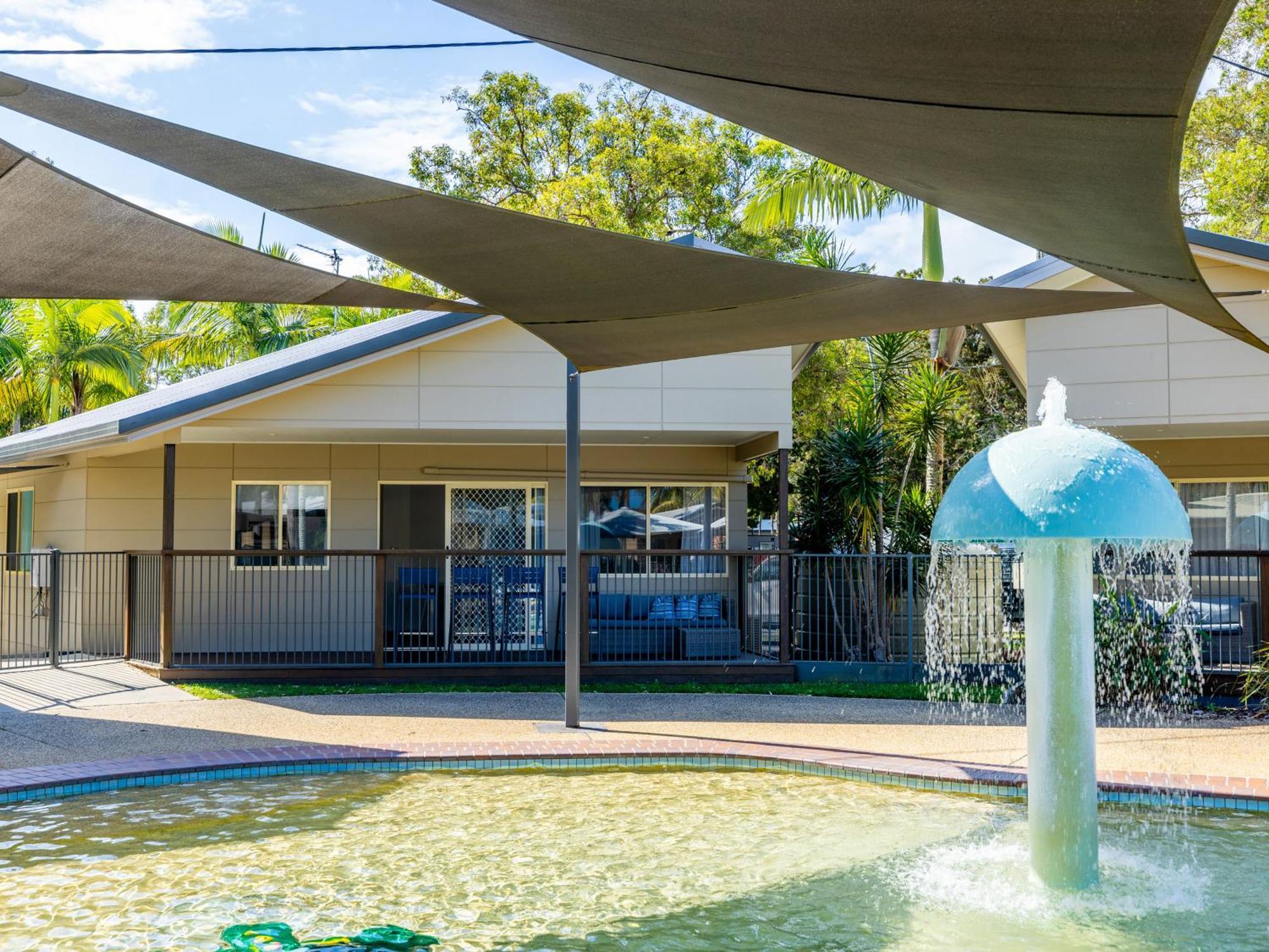 Nrma Blue Dolphin Yamba Holiday Resort Quarto foto